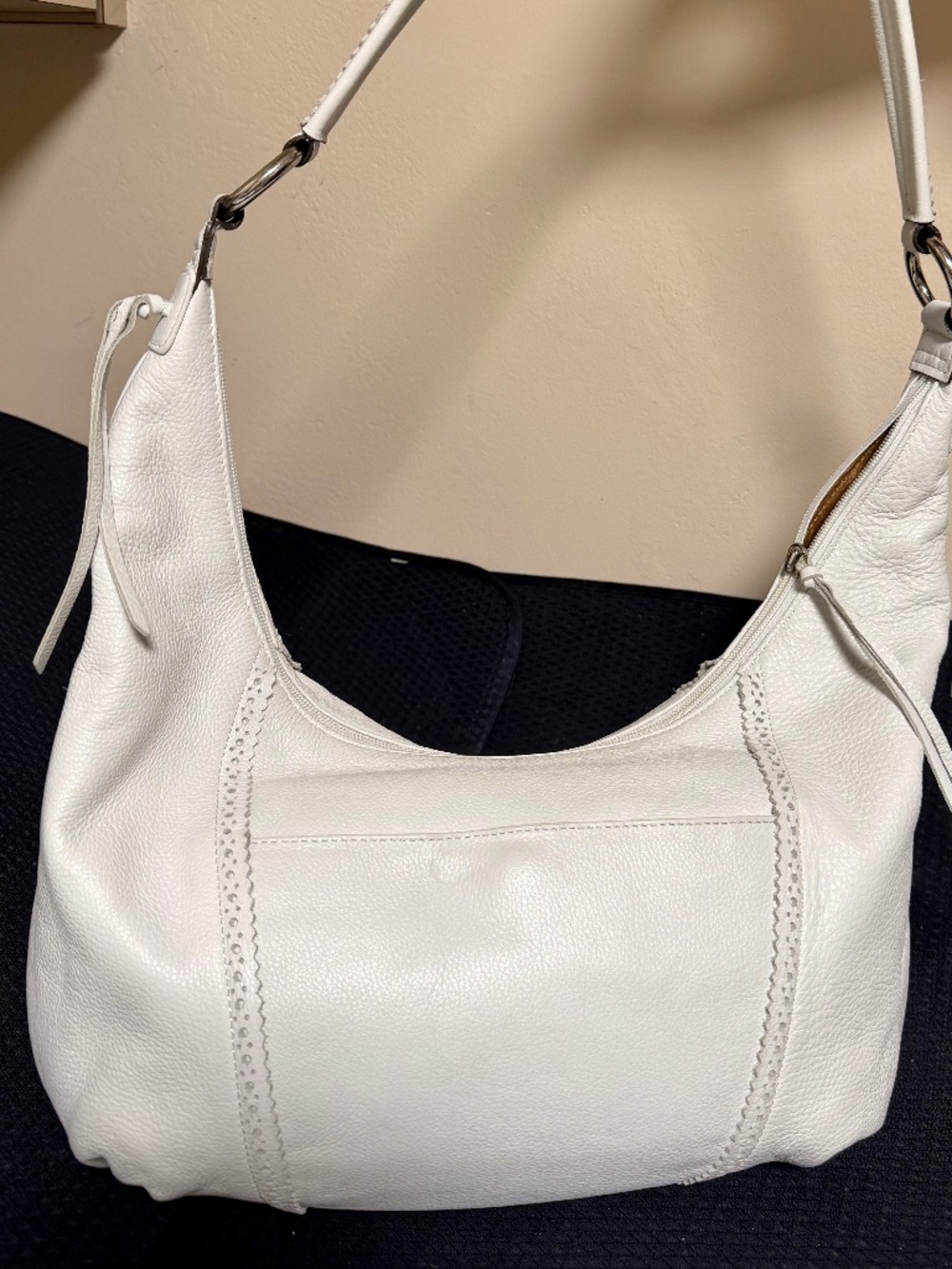 Stone Mountain White Pebbled Leather Crescent Shoulder strap Bag